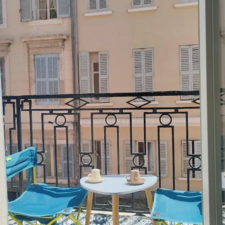 T3 Grand Balcon Au Coeur Du Vieux Port Apartment *