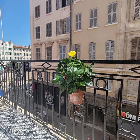 T3 Grand Balcon Au Coeur Du Vieux Port Apartment *
